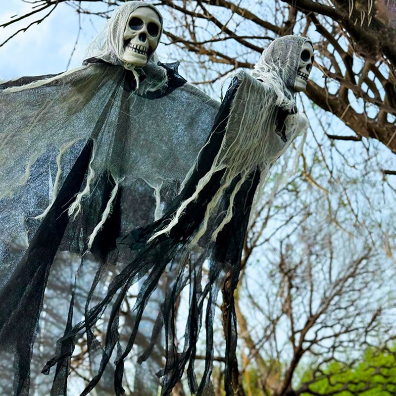 Halloween Hanging Ghost Skull Skeleton Prop – Scary Outdoor Yard & Home Haunted House Decor