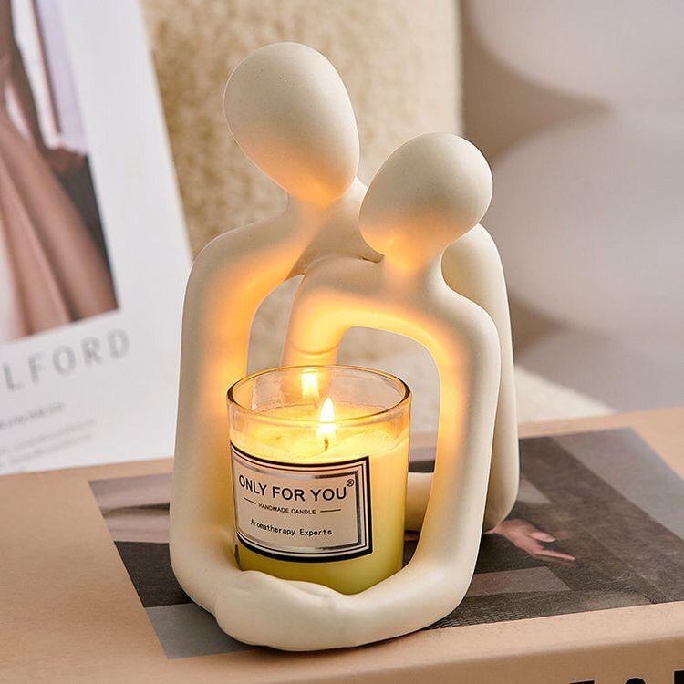 Heartwarming Couple Statue – Perfect Valentine’s Gift Idea