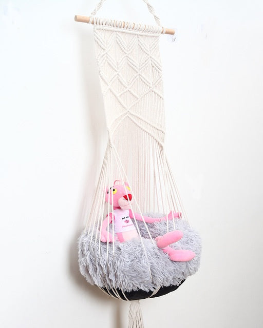 Macrame Hanging Pet Swing – Cozy Perch for All Seasons