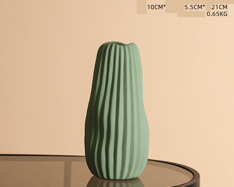 Minimalist Ceramic Vases – Stylish Living Room & Floral Decoration