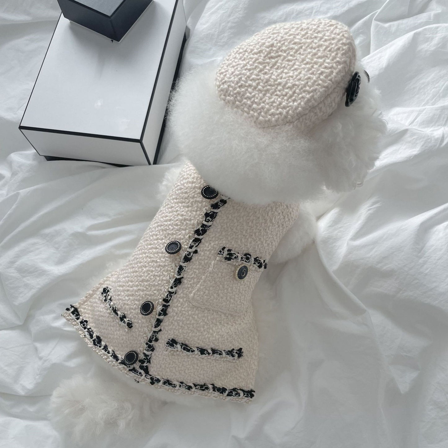 Pet Beanie Hat – Cozy Knitted Winter Hat for Dogs & Cats