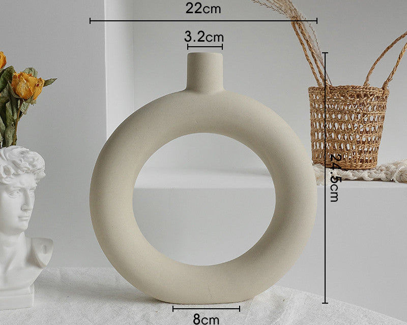 Decorative Ceramic Flower Vase – Living Room Display & Modern Home Accent