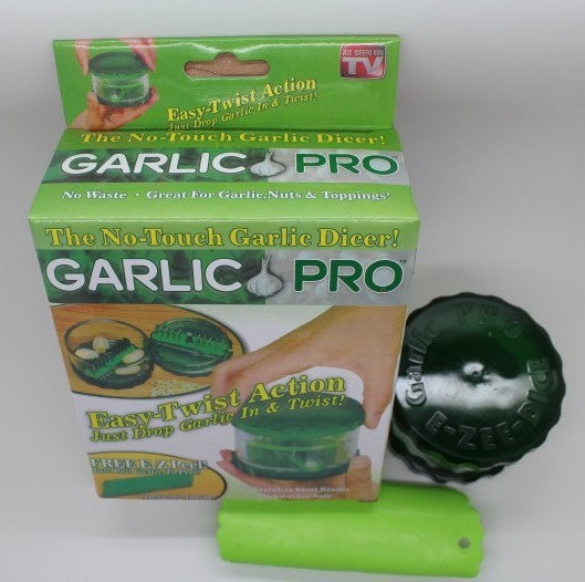 Garlic Peeler Silicone Kitchen Gadget – Easy Peel Garlic Clove Skin Remover Tool