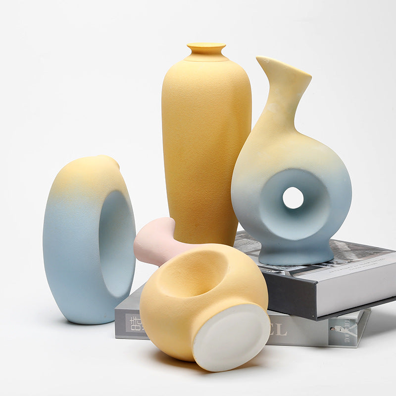 Modern Ceramic Flower Vase – Elegant Living Room Dried Floral Decor Piece