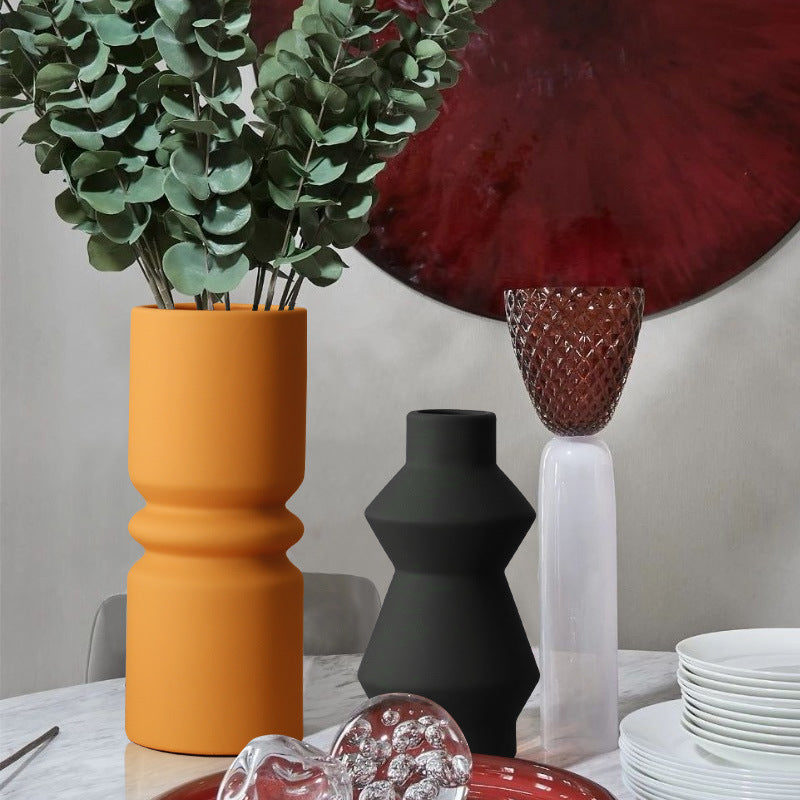 Nordic Modern Vase – Minimalist Decor for Living Room, Office & Bedroom