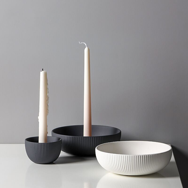 Minimalist Ceramic Candle Tray – Elegant Candle Holder for Modern Home Decor