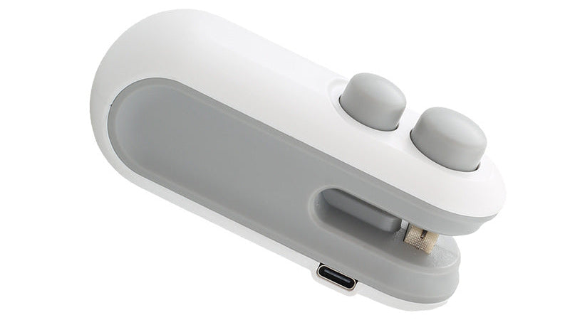Rechargeable Handheld Heat Sealer – Portable Vacuum Chip Bag Sealer for Food Freshness