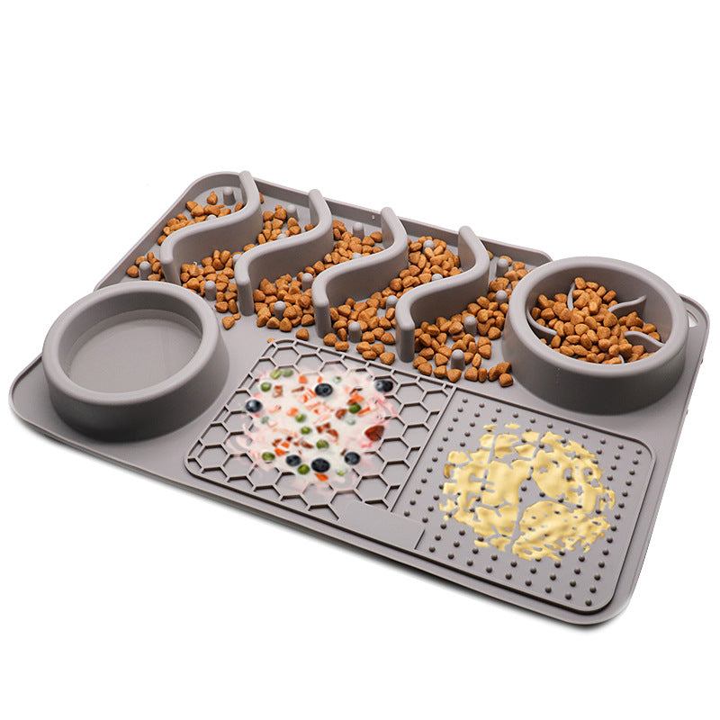 Non-Slip Dog Lick Mat – Calming Slow Feeder Pad for Anxiety
