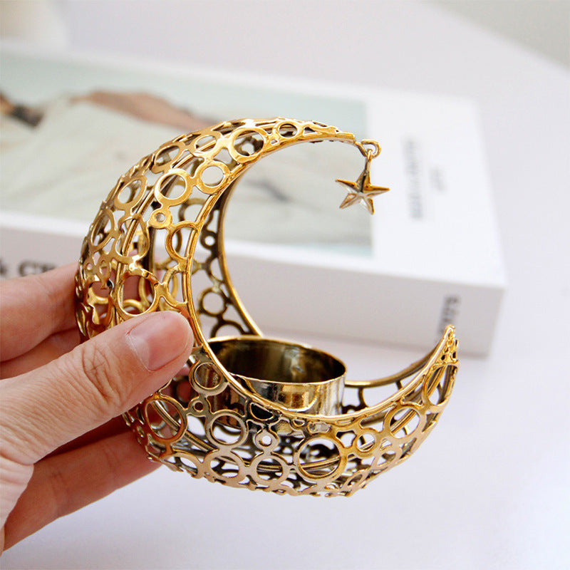Crescent Moon Candle Holder – Create a Dreamy Atmosphere