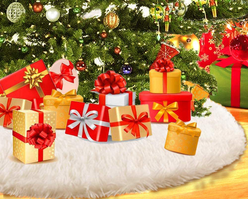 Luxury White Faux Fur Christmas Tree Skirt – Winter Holiday Decor