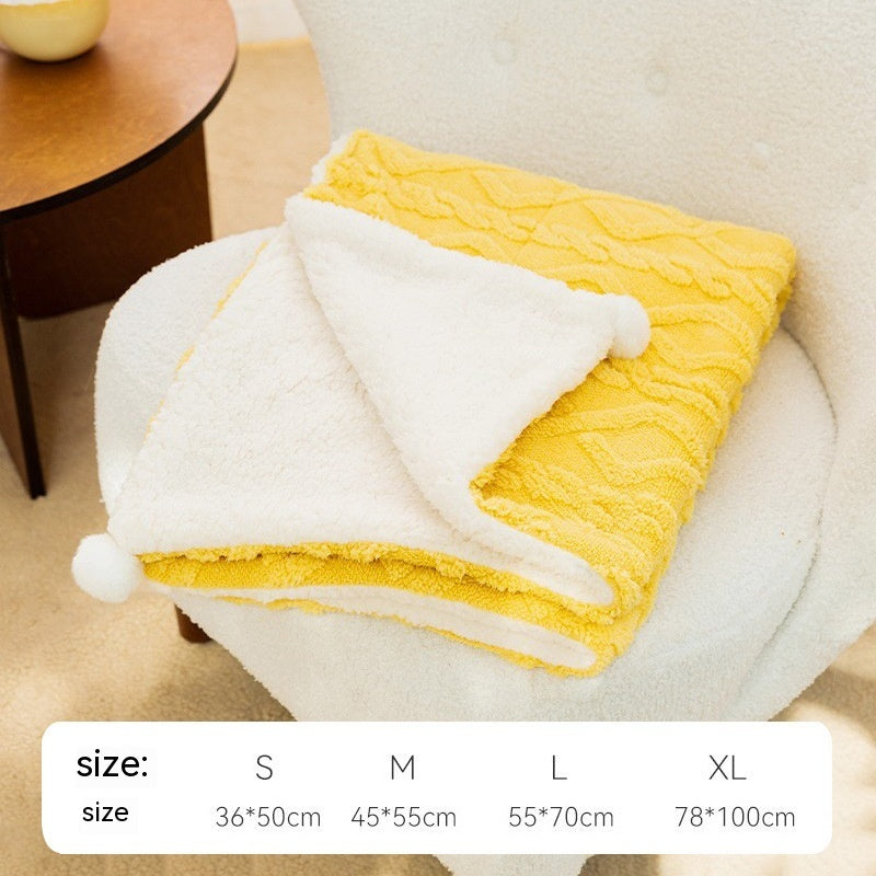 Luxury Plush Cat Blanket – Soft Warm Pet Throw for Couch & Bed