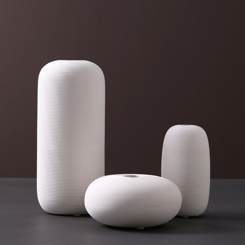 Nordic Ceramic Vase – Modern Charm for Your Home