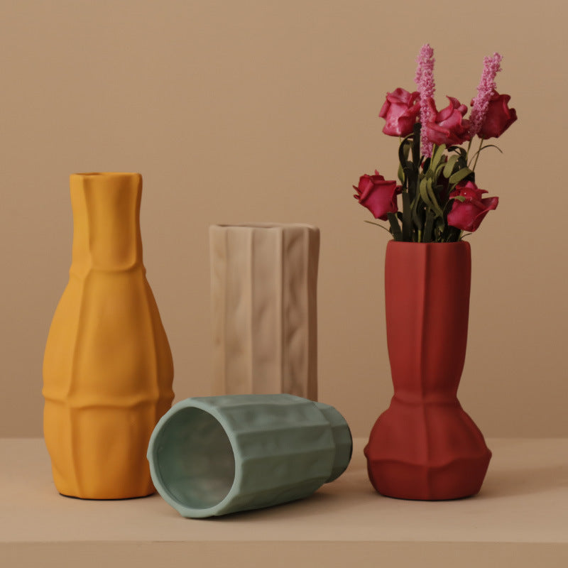 Nordic Modern Vase – Minimalist Decor for Living Room, Office & Bedroom
