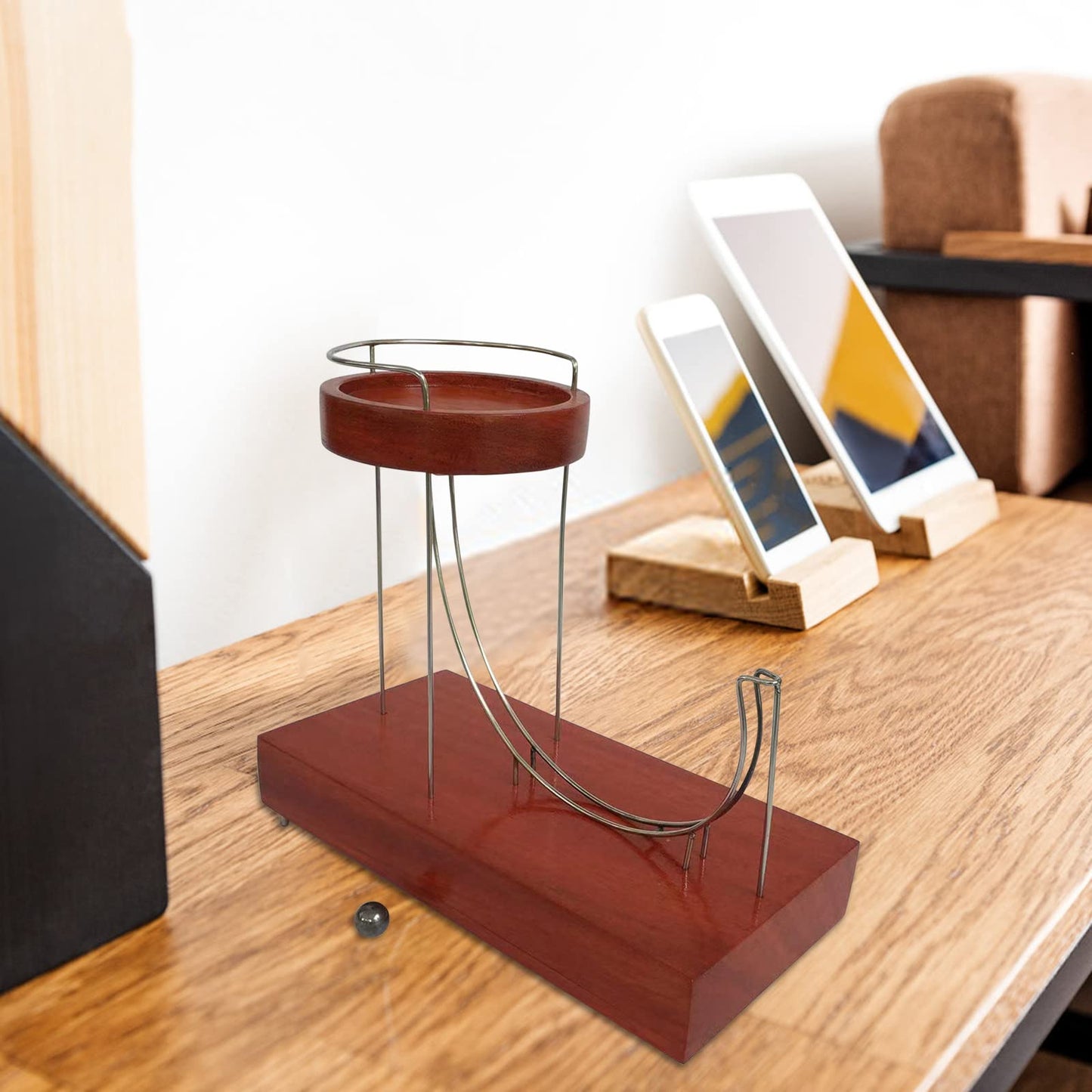 Kinetic Marble Motion Machine Decor – Creative Desktop Art Ornament for Home & Office