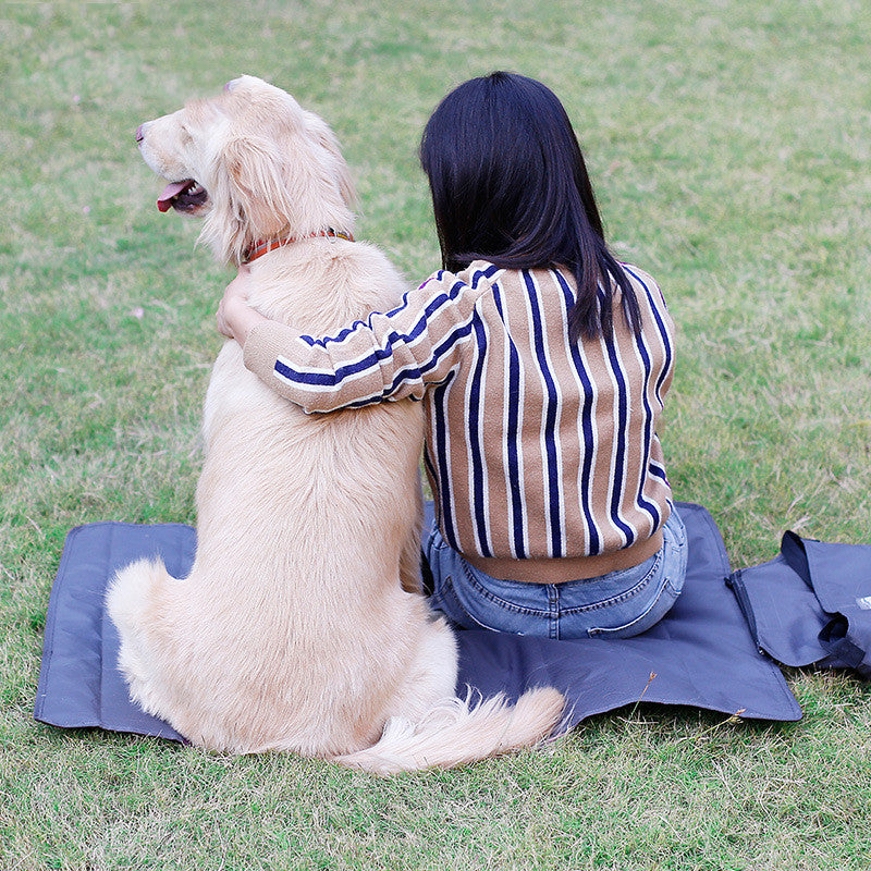 Portable Dog & Cat Blanket – Waterproof Pet Mat for Travel, Camping & Furniture Protection