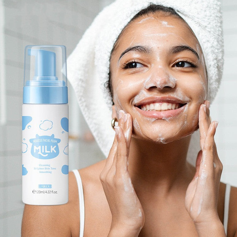 Pore Tightening Cleanser 120ml – Deep Clean & Oil Control for Clear Skin