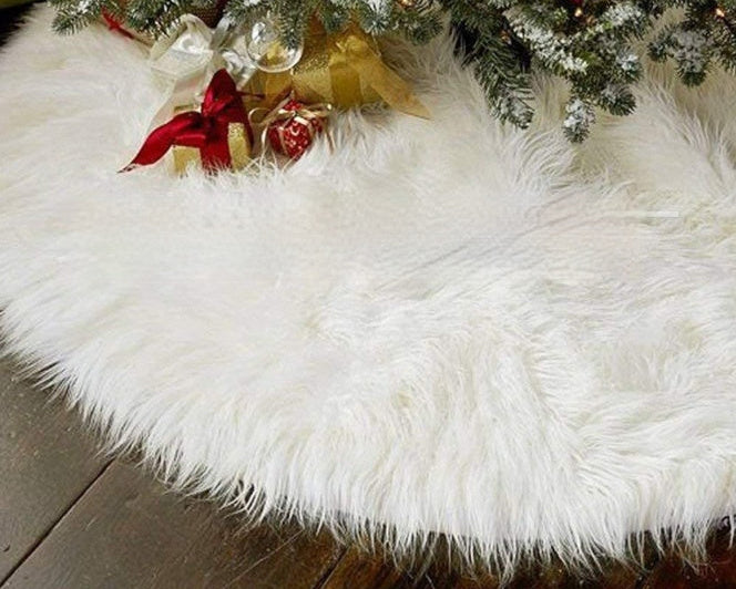 Luxury White Faux Fur Christmas Tree Skirt – Winter Holiday Decor